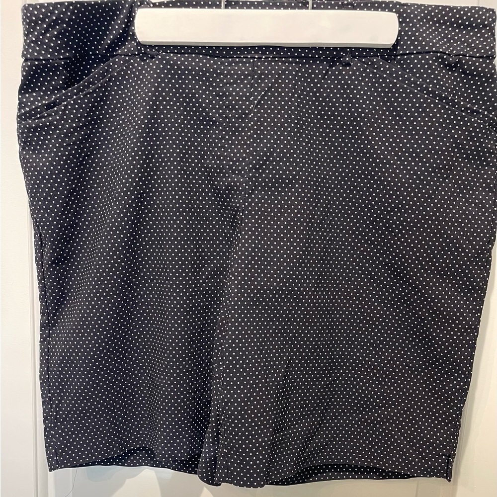 Polka Dot Women's Shorts.
0019